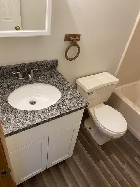 32 Ferris St, Springfield, MA 01151 photo 5