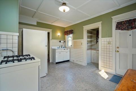 14 Dalton Pl, Springfield, MA 01109 photo 10