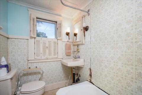 14 Dalton Pl, Springfield, MA 01109 photo 23