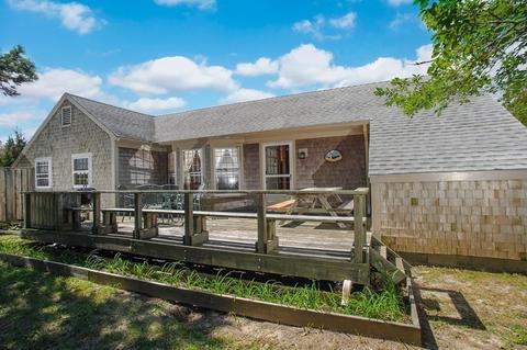 83 Pine St, Edgartown, MA 02539 photo 4
