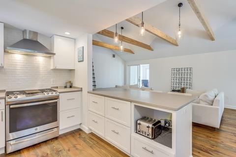 8 Cutlass Ln, Mashpee, MA 02649 photo 5