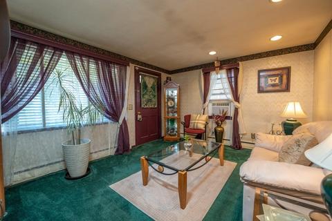 197 Shawmut St, Springfield, MA 01108 photo 10