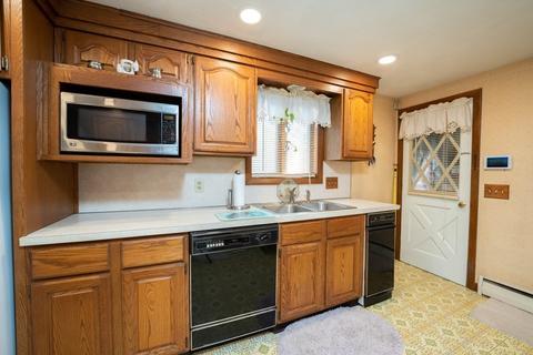 197 Shawmut St, Springfield, MA 01108 photo 6