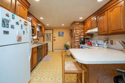 197 Shawmut St, Springfield, MA 01108 photo 4