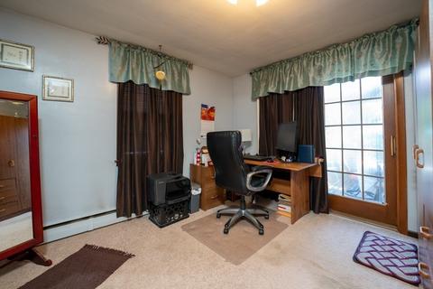 197 Shawmut St, Springfield, MA 01108 photo 13