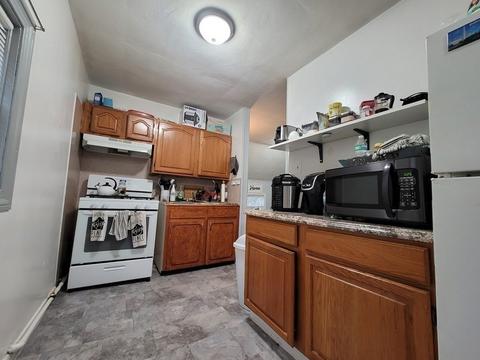 193 Snell St, Fall River, MA 02721 photo 38