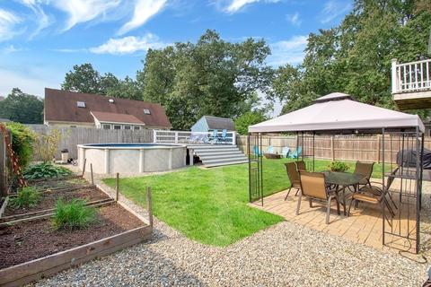 116 Champlain Ave, Springfield, MA 01151 photo 30