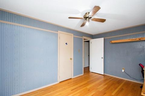 116 Champlain Ave, Springfield, MA 01151 photo 13