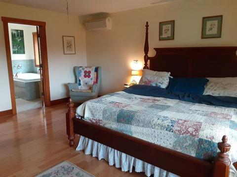 28 E Hill Rd, Brimfield, MA 01010 photo 10