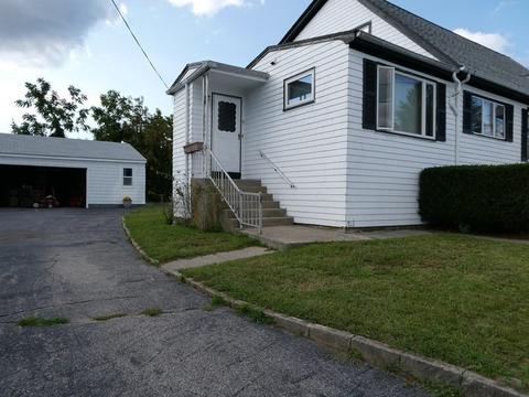 23 Townsend St, Fall River, MA 02724 photo 5