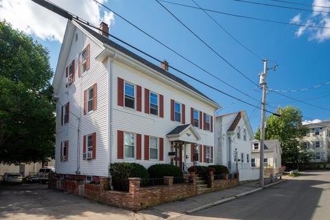 8 Staten St, Gloucester, MA 01930 photo 2