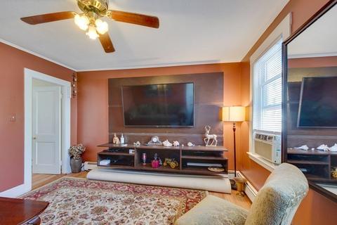 8 Staten St, Gloucester, MA 01930 photo 7