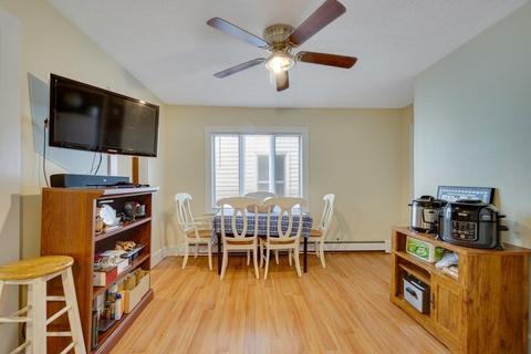 8 Staten St, Gloucester, MA 01930 photo 5