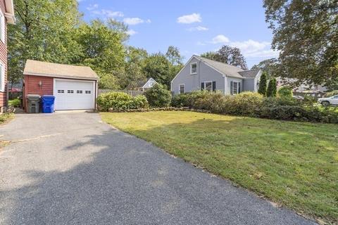 105 Harkness Ave, Springfield, MA 01118 photo 3