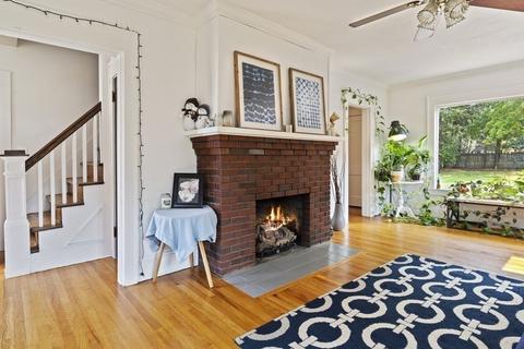 105 Harkness Ave, Springfield, MA 01118 photo 5