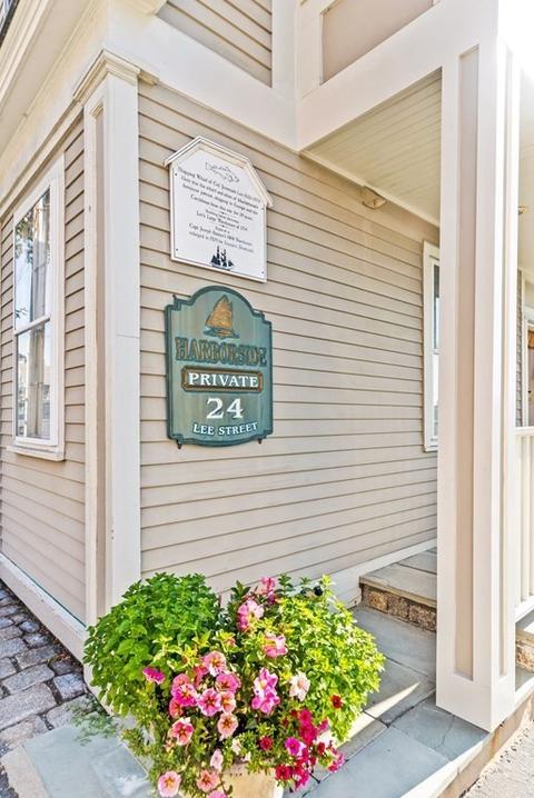 24 Lee St #C-8, Marblehead, MA 01945 photo 1
