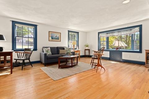 46 Bond St, Reading, MA 01867 photo 5