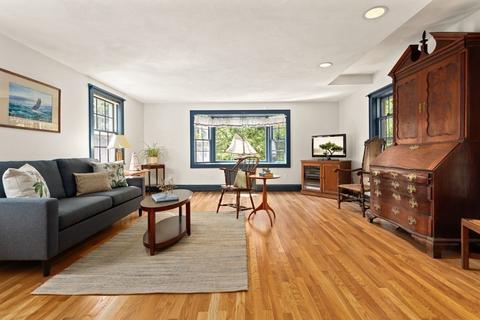 46 Bond St, Reading, MA 01867 photo 4