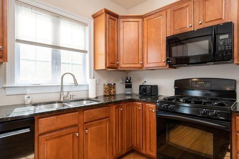 3 Button Rd, Easthampton, MA 01027 photo 8