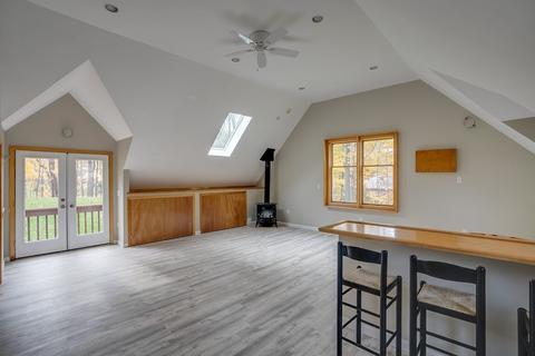 103 Olesen, Derry, NH 03038 photo 41