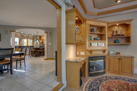 103 Olesen, Derry, NH 03038 photo 26