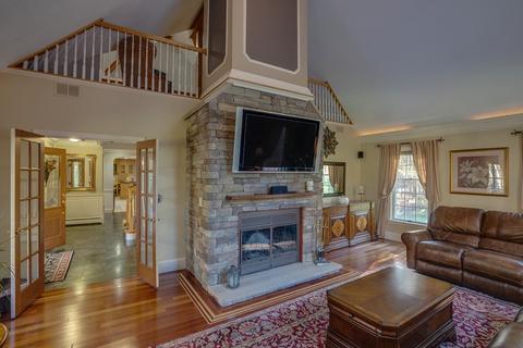 103 Olesen, Derry, NH 03038 photo 15