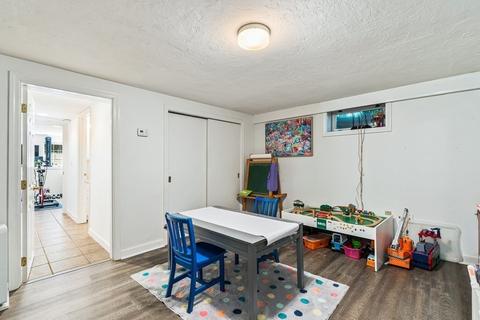 17 Putney Rd, Wellesley, MA 02481 photo 26