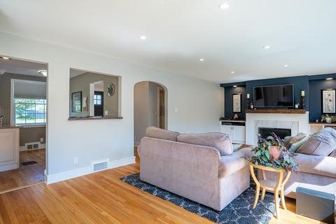 171 Overlook Dr, Springfield, MA 01118 photo 20