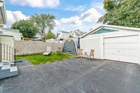39 Arlington St, Everett, MA 02149 photo 6