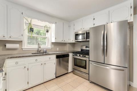 409 Cedar St, Dedham, MA 02026 photo 9
