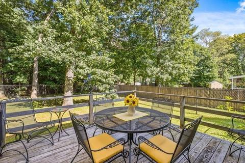 7 Roberta Rd, Sharon, MA 02067 photo 3