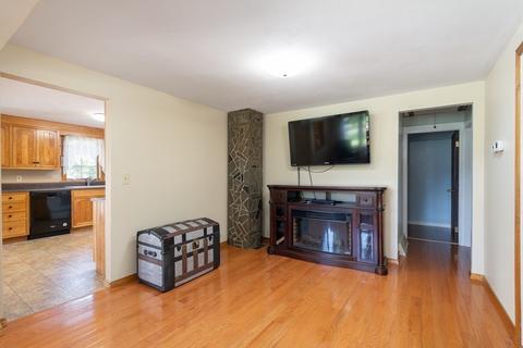 97 Glendale St, Easthampton, MA 01027 photo 13