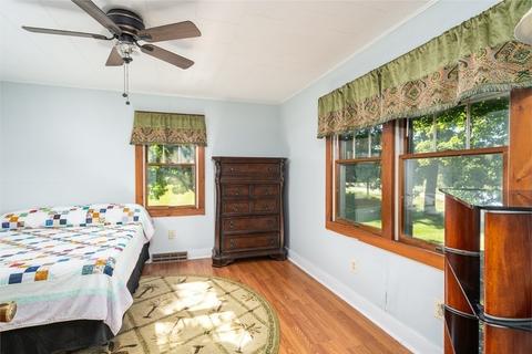 97 Glendale St, Easthampton, MA 01027 photo 17