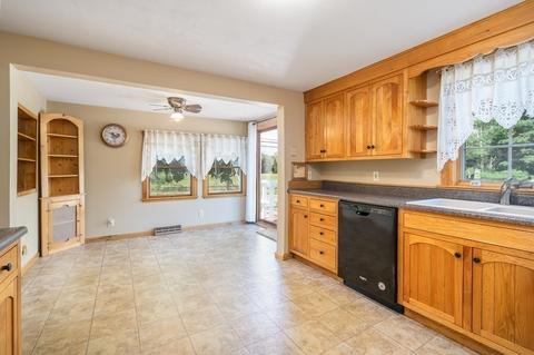 97 Glendale St, Easthampton, MA 01027 photo 8