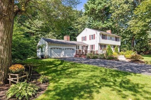 20 Ledgewood Dr, Danvers, MA 01923 photo 1