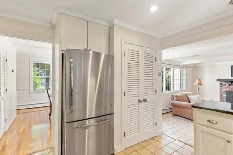 20 Ledgewood Dr, Danvers, MA 01923 photo 11