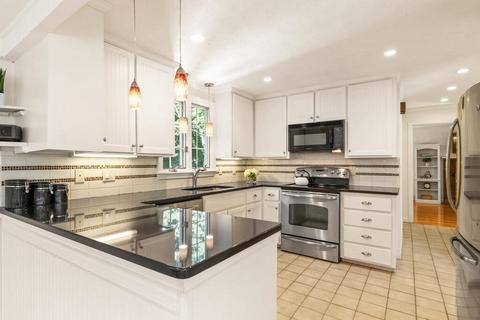20 Ledgewood Dr, Danvers, MA 01923 photo 8