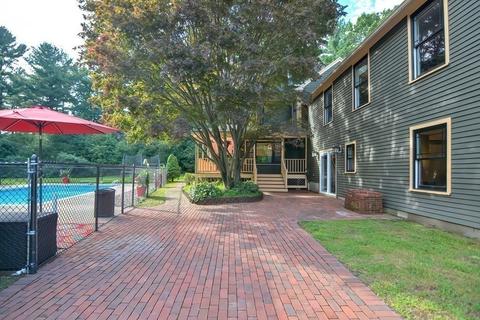 147 Walnut St, Reading, MA 01867 photo 5
