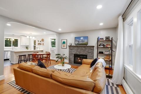25 High St, Acton, MA 01720 photo 4