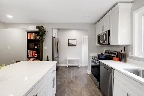 25 High St, Acton, MA 01720 photo 11