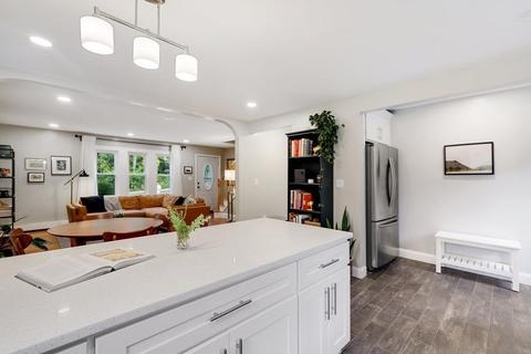 25 High St, Acton, MA 01720 photo 12