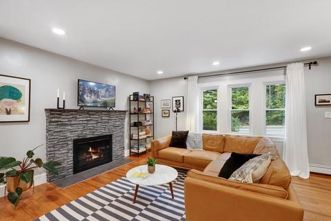 25 High St, Acton, MA 01720 photo 3