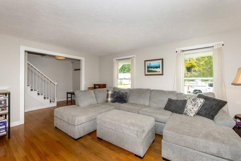 186 Winterset Dr, Springfield, MA 01129 photo 11