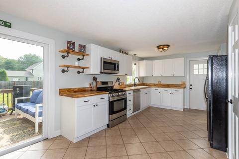 186 Winterset Dr, Springfield, MA 01129 photo 5