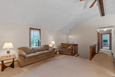 3 Libra Ln, Townsend, MA 01469 photo 4