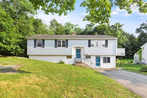 8 Blake St, Beverly, MA 01915 photo 1