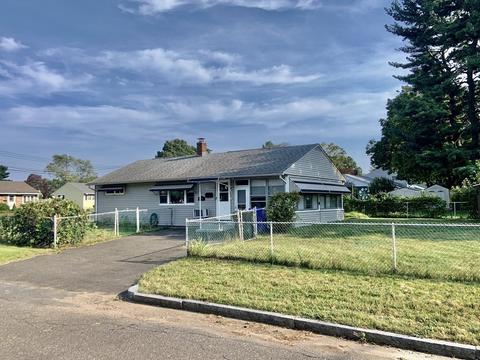 31 Dutton, Springfield, MA 01151 photo 2