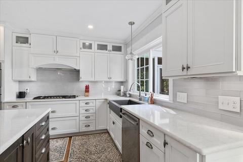31 Amy Brown Rd, Mashpee, MA 02649 photo 7