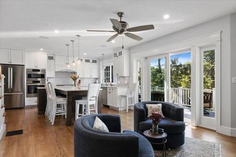 31 Amy Brown Rd, Mashpee, MA 02649 photo 4