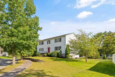 17 Melendy Dr, Reading, MA 01867 photo 1